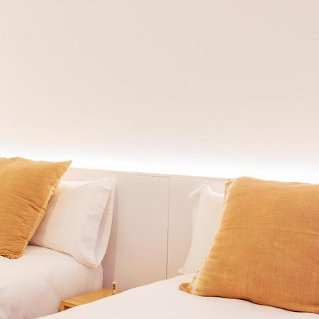 Bravissimo Mercadal Duplex, With 2 Bedrooms Girona Bagian luar foto
