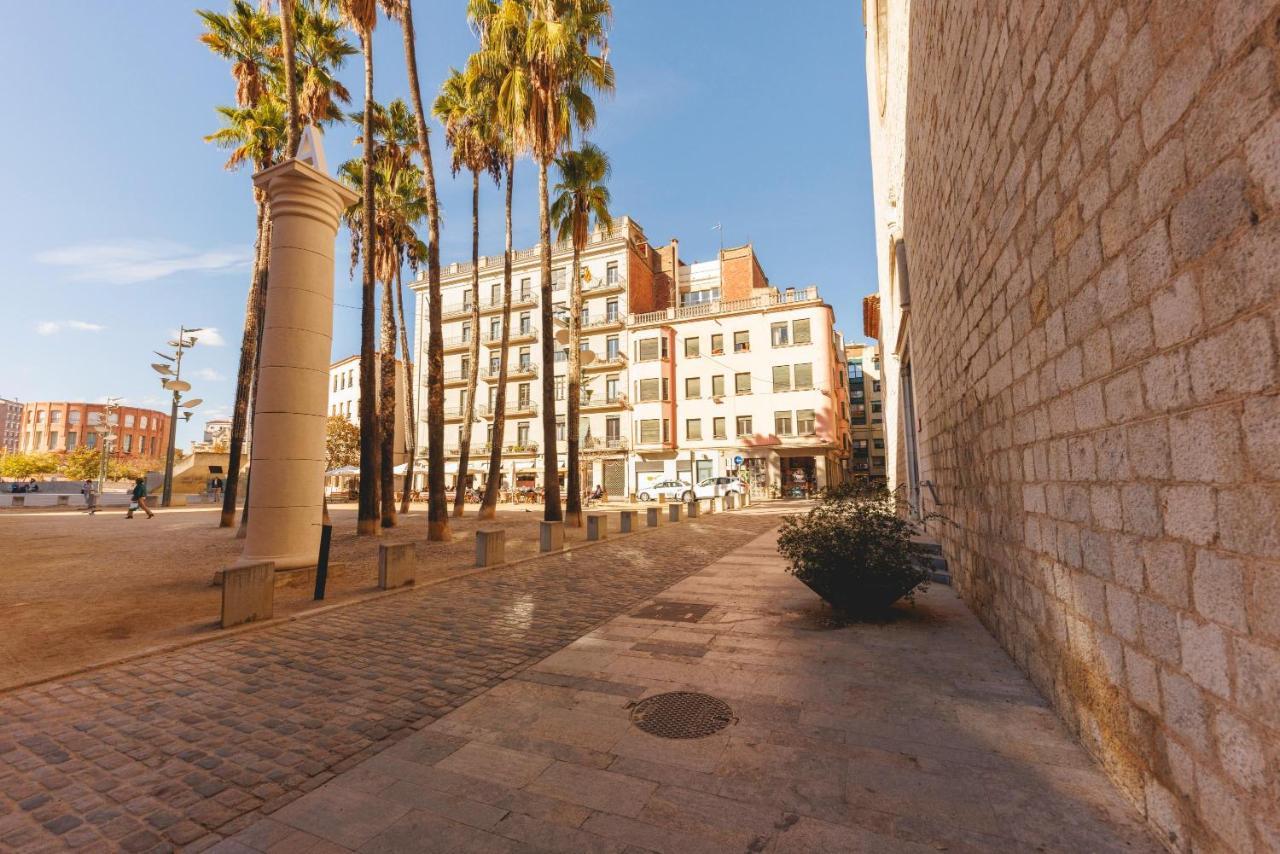 Bravissimo Mercadal Duplex, With 2 Bedrooms Girona Bagian luar foto