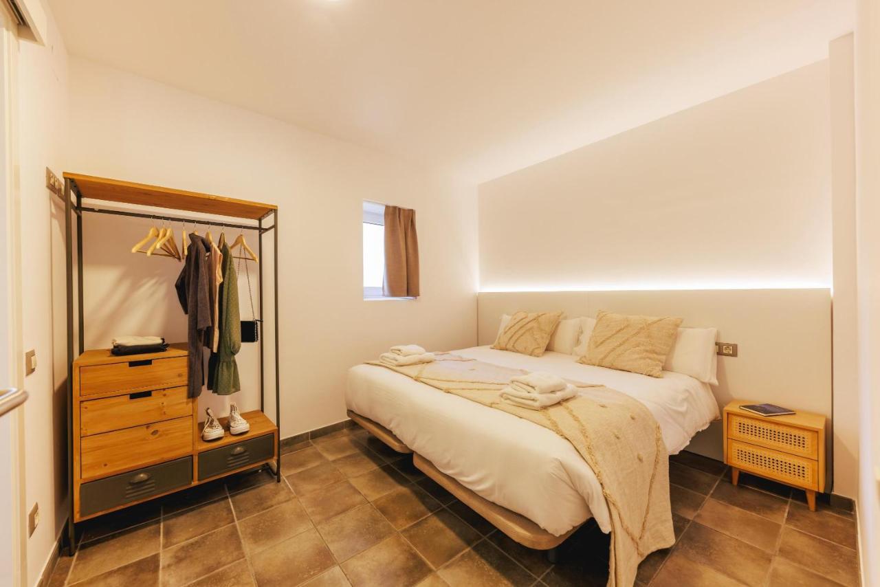 Bravissimo Mercadal Duplex, With 2 Bedrooms Girona Bagian luar foto