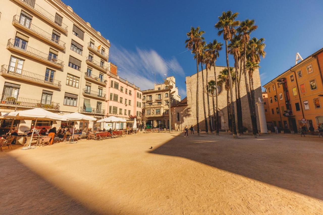 Bravissimo Mercadal Duplex, With 2 Bedrooms Girona Bagian luar foto
